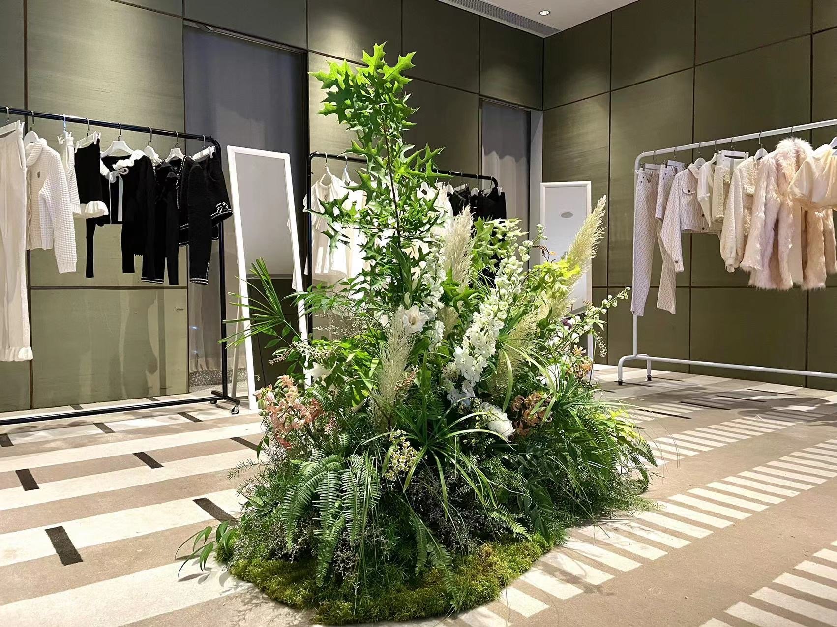 Showroom buyers floor